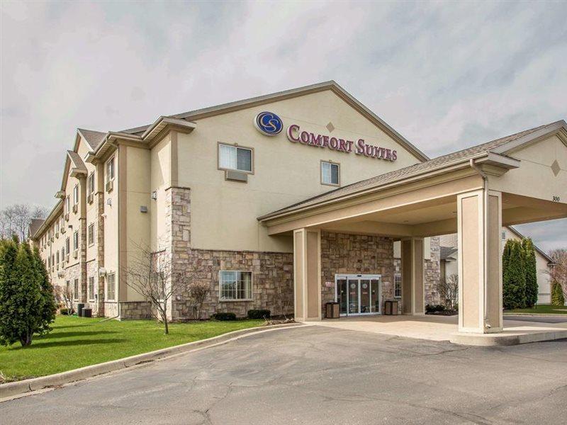 Comfort Suites Lake Geneva East Exterior photo